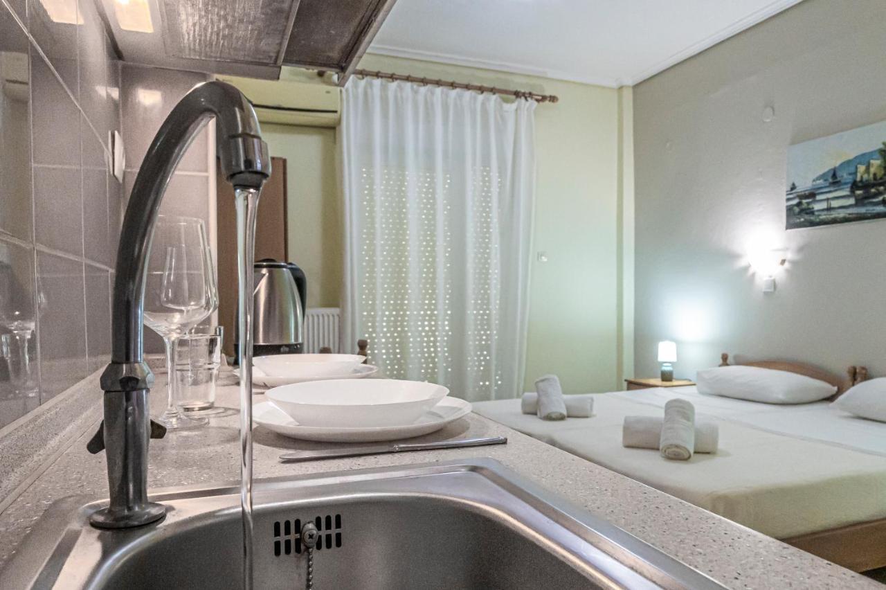 Lucia Hotel Paralia Екстериор снимка