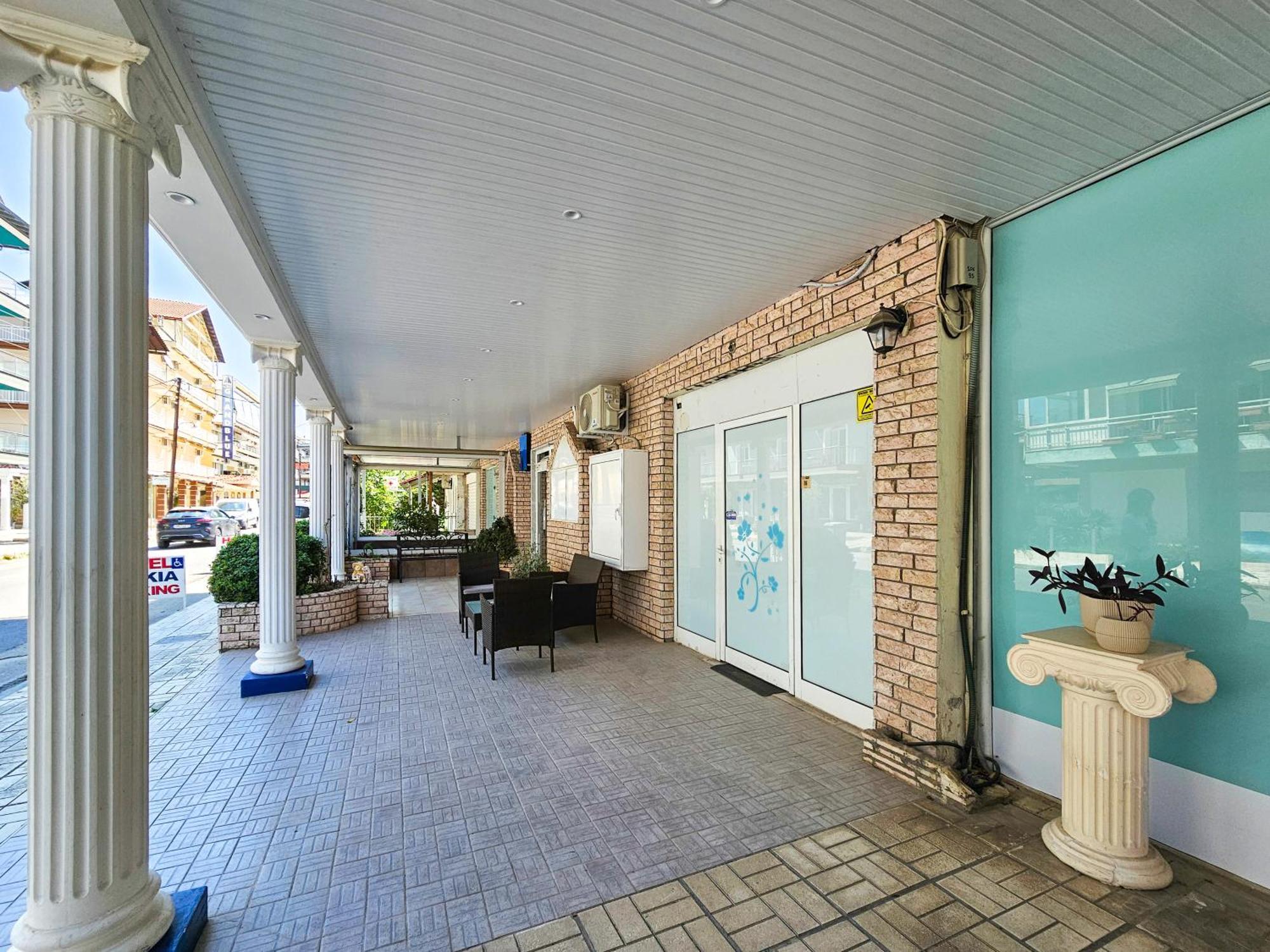 Lucia Hotel Paralia Екстериор снимка